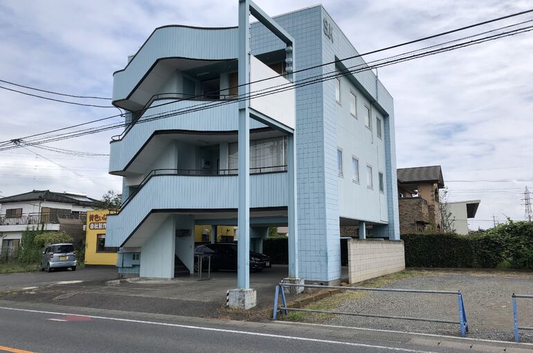 BAE74CEA-A49D-4D9B-8DF0-9CB33B93F6E4